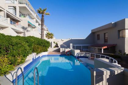 Dolphin Beach Hotel Self Catering Apartments - image 2