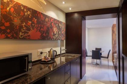 Colosseum Luxury Hotel - image 8