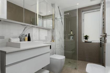 V&A Waterfront - Apartment D501 - Rental by Love Luxury Homes - image 13