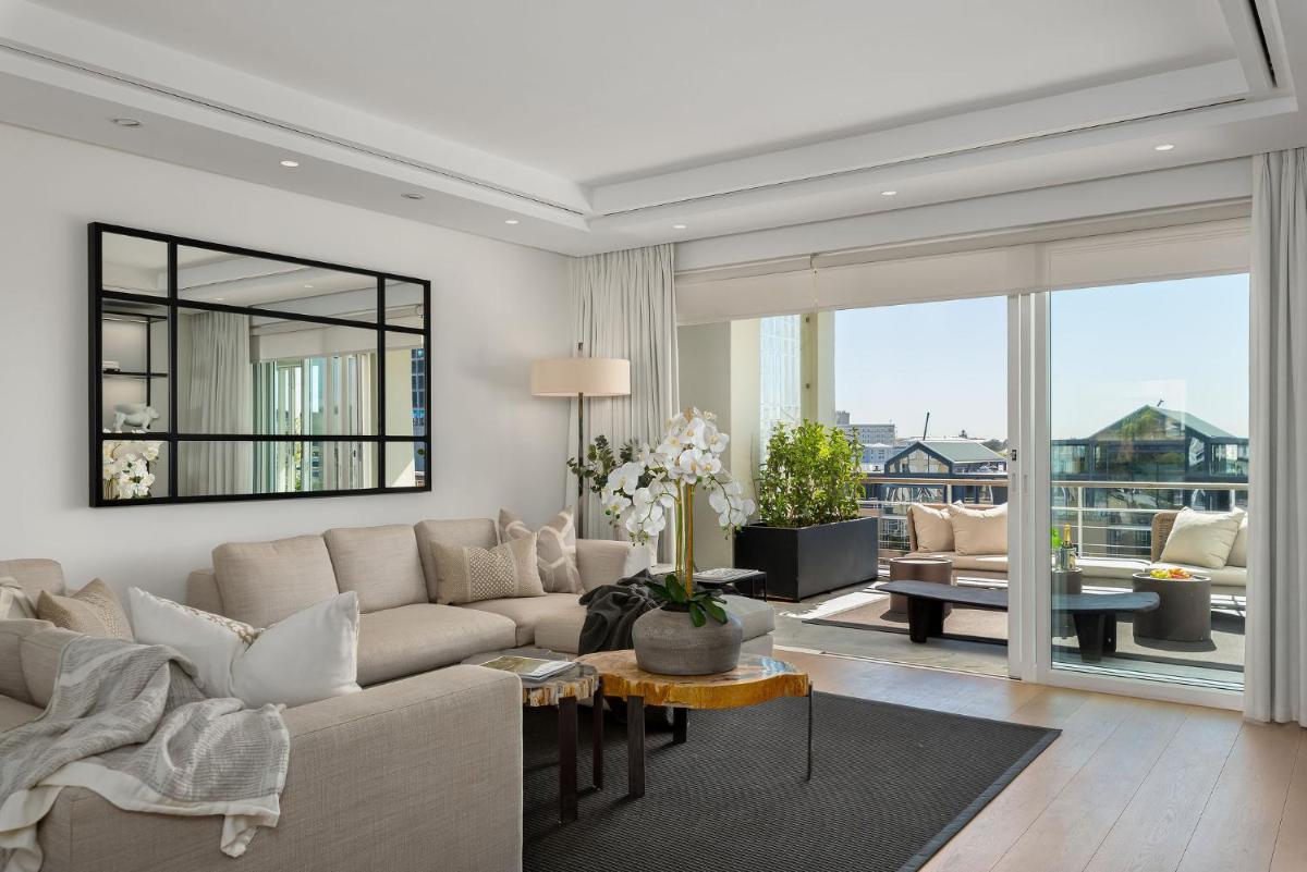 V&A Waterfront - Apartment D501 - Rental by Love Luxury Homes - image 3