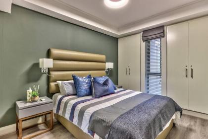 Luxury 1 Bedroom apartment in Canal Quays - image 2