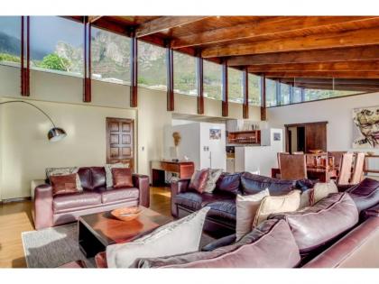 Oudekraal Lodge - comfortable and spacious 3-bedroom holiday - image 7