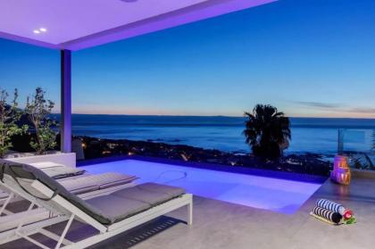 Skyline Views Modern 5-Bedroom Vacation Villa with Incredible Ocean Views - image 5