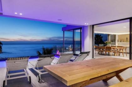 Skyline Views Modern 5-Bedroom Vacation Villa with Incredible Ocean Views - image 9