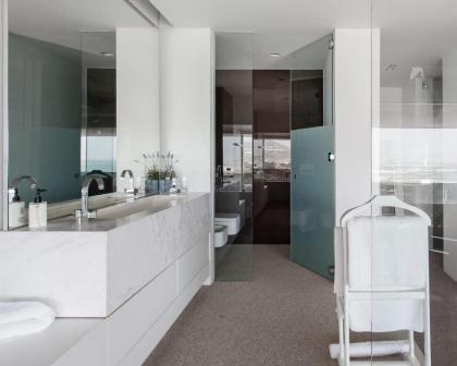 Duplex penthouse apartment in Cape Town - image 12