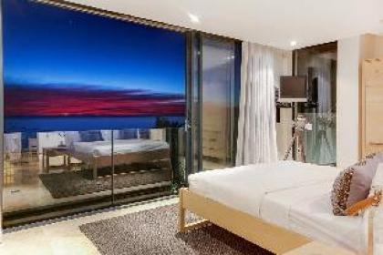 Prima Views Luxury 5-Bedroom Villa in Camps Bay - image 18