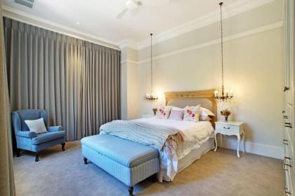 Serene 4 Bedroom Luxury Kid Friendly Villa Camps Bay Cape Town - image 19