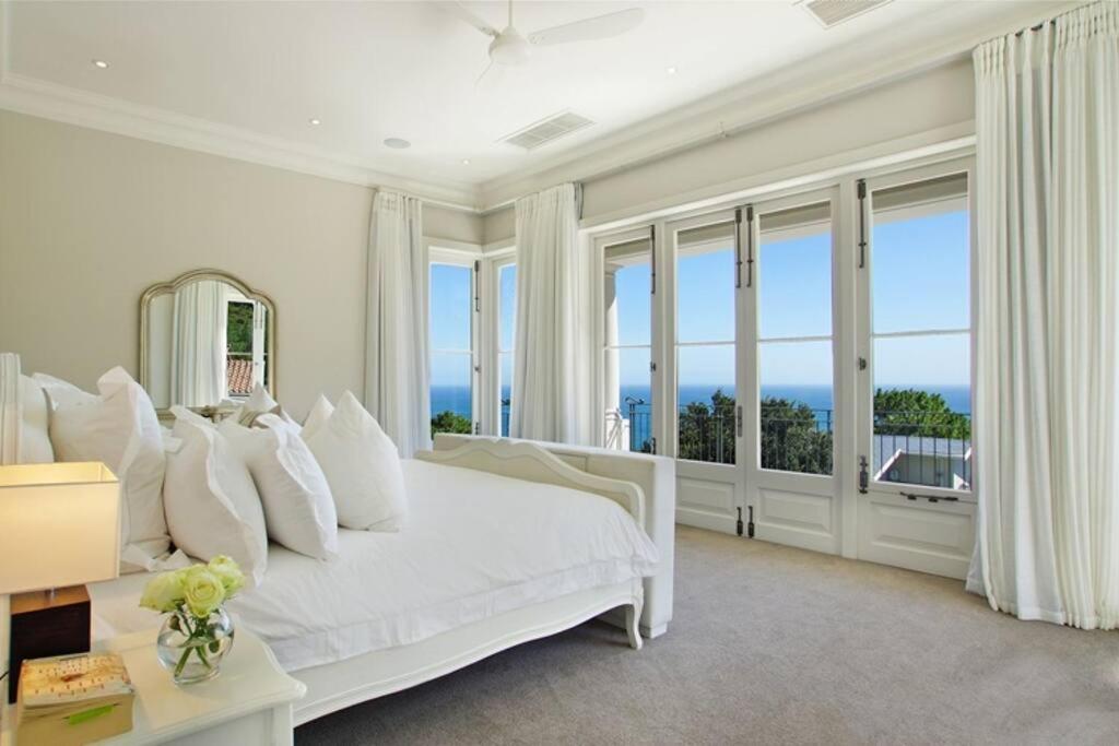 Serene 4 Bedroom Luxury Kid Friendly Villa Camps Bay Cape Town - image 3