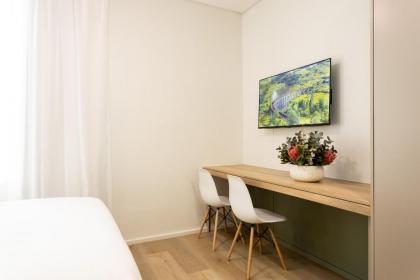 Habitat Aparthotel by Totalstay - image 15