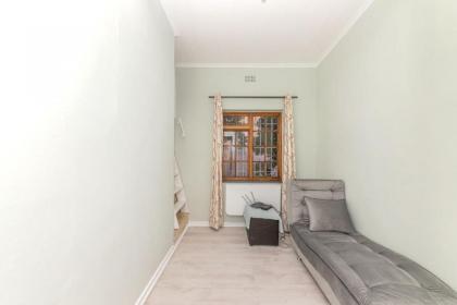 Beachside 2BD Home in the heart of Sea Point! - image 20