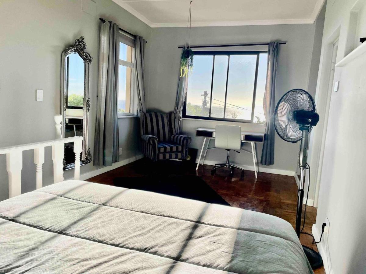 Lux Sea View Apartment Camps Bay - main image