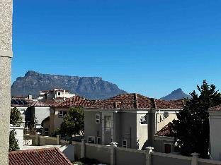 Scenic views  & 24hrs security 5min to Canal Walk - main image